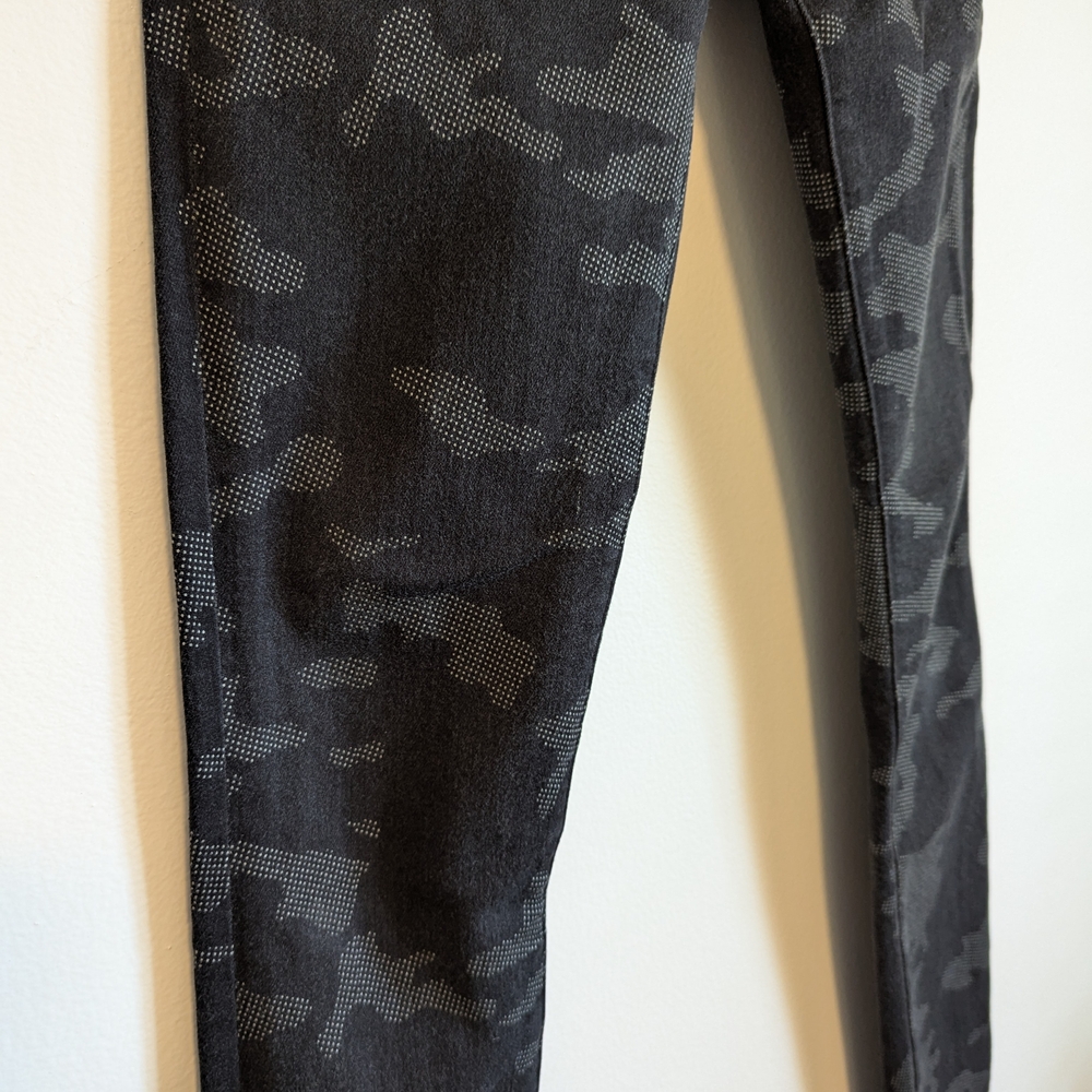 Hudson Nico Midrise Super Skinny Ankle Jean - Picture 16 of 16